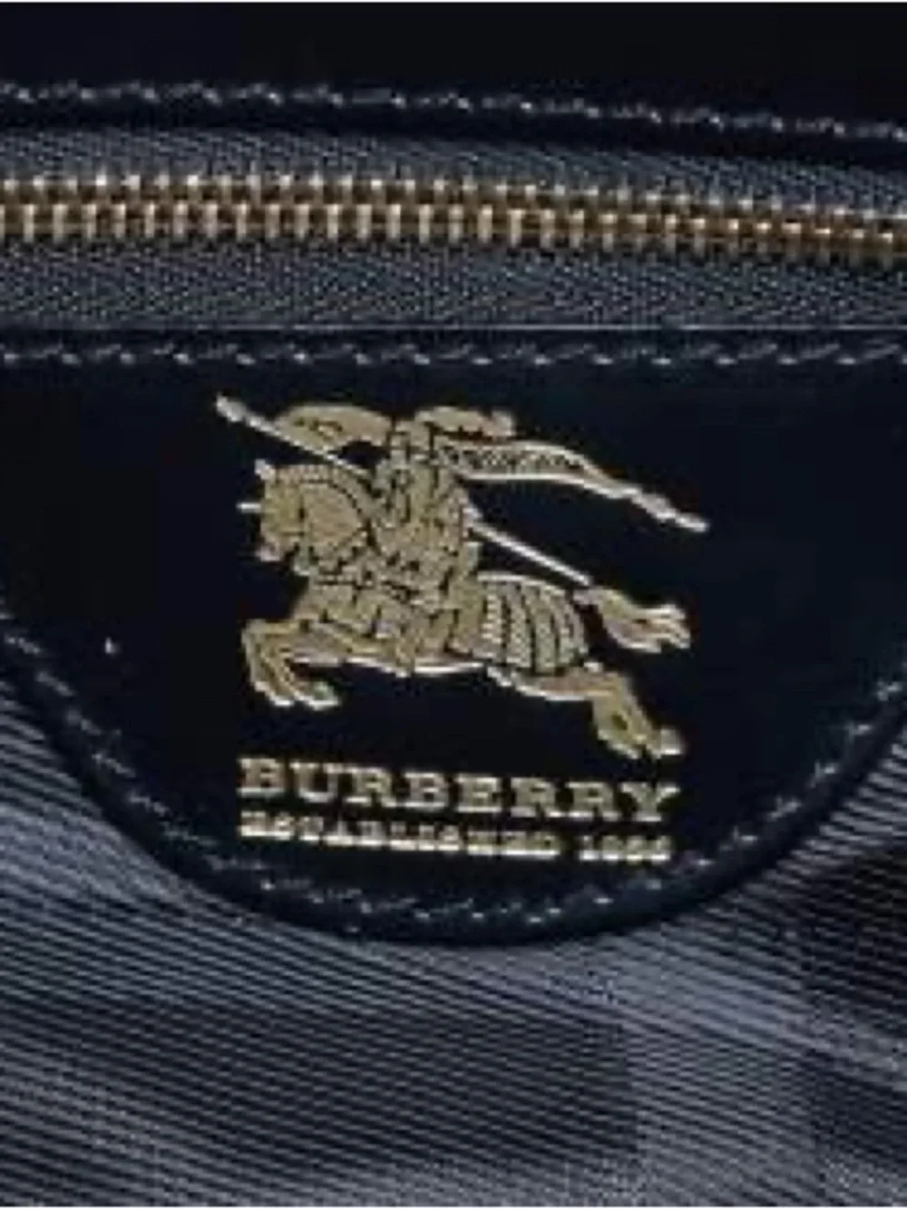 🐎 BURBERRY 🐎 BLACK QUILTED NYLON AND PATENT LEATHER MANOR SATCHEL AUTHENTIC